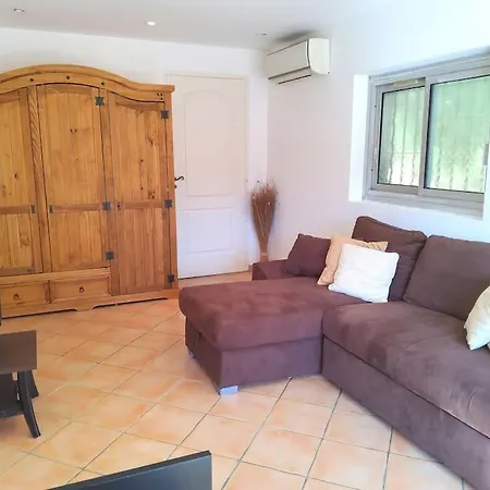Villa 105m2, Piscine, 5 Min Des Golfs, Proche Centre Saint-Raphael (Var)