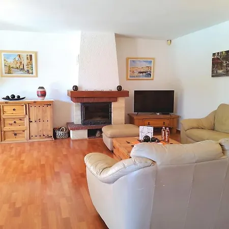 105m2, Piscine, 5 Min Des Golfs, Proche Centre * Saint-Raphael (Var)