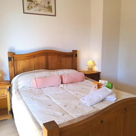 105m2, Piscine, 5 Min Des Golfs, Proche Centre